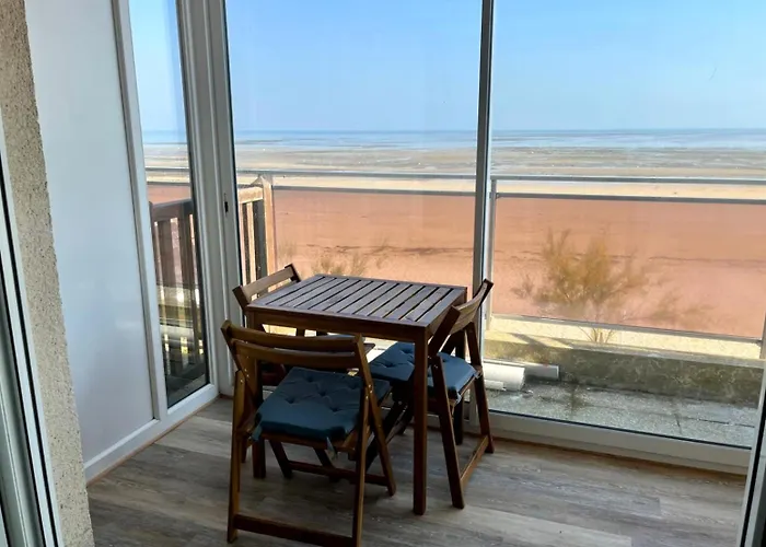 Mettons Les Voiles - Appt Vue Avec Loggia Appartement Bernières-sur-Mer