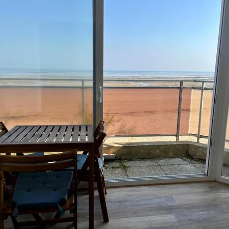 Mettons Les Voiles - Appt Vue Avec Loggia Apartment Bernieres-sur-Mer